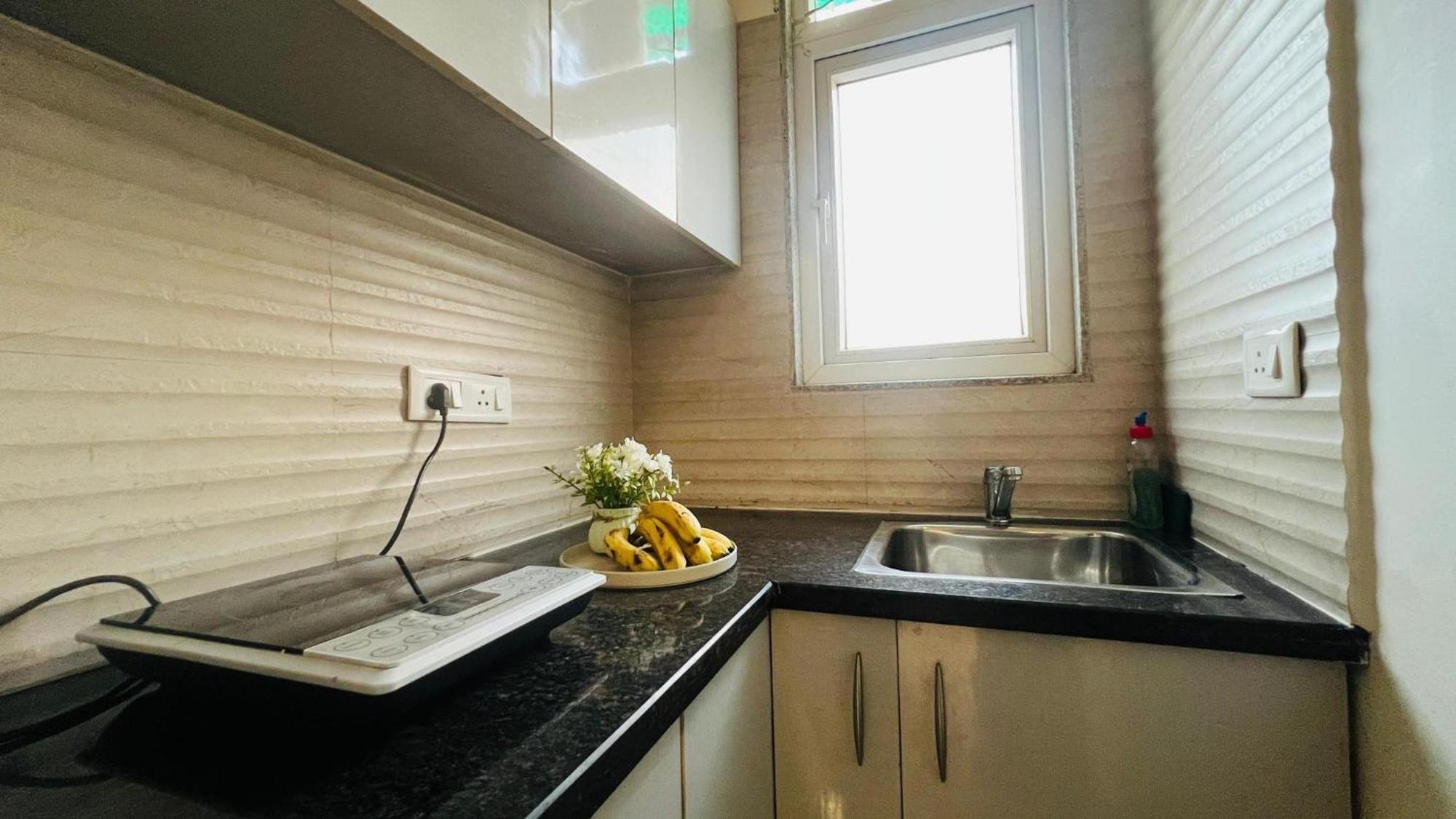 Bluo Studio1 Golf Course Road, Gym, Balcony Garden Gurgaon Luaran gambar